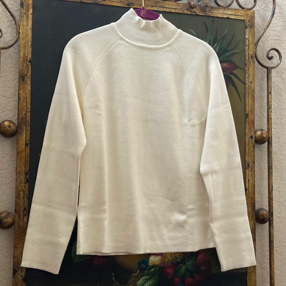 Vtg UK Made Casual Corner 100% Cotton Sweater, P2P Unstretched 18 in.